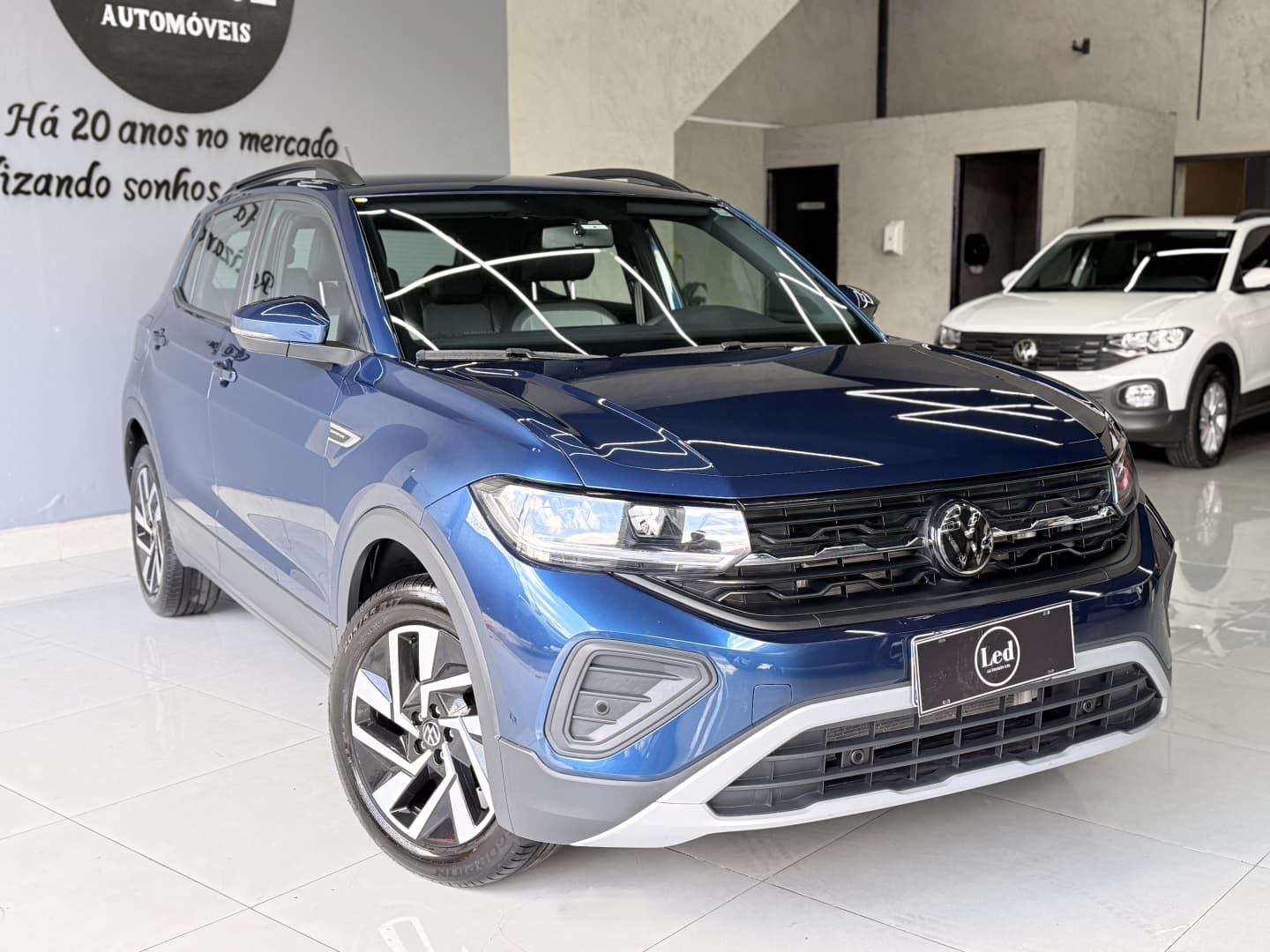 VOLKSWAGEN T-CROSS 1.0 200 TSI TOTAL FLEX COMFORTLINE AUTOMÁTICO