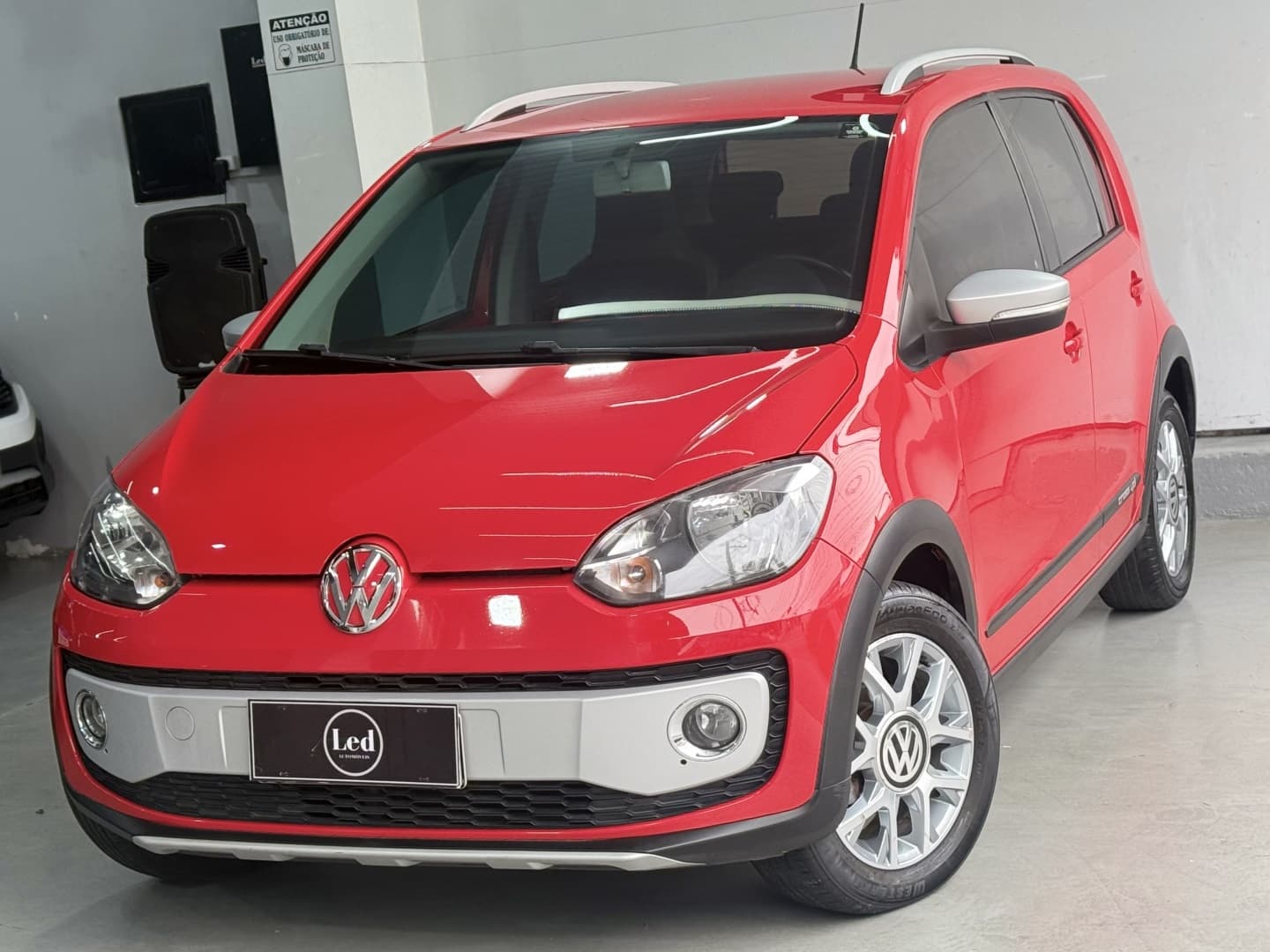 VOLKSWAGEN CROSS UP 1.0 MPI 12V FLEX 4P AUTOMATIZADO